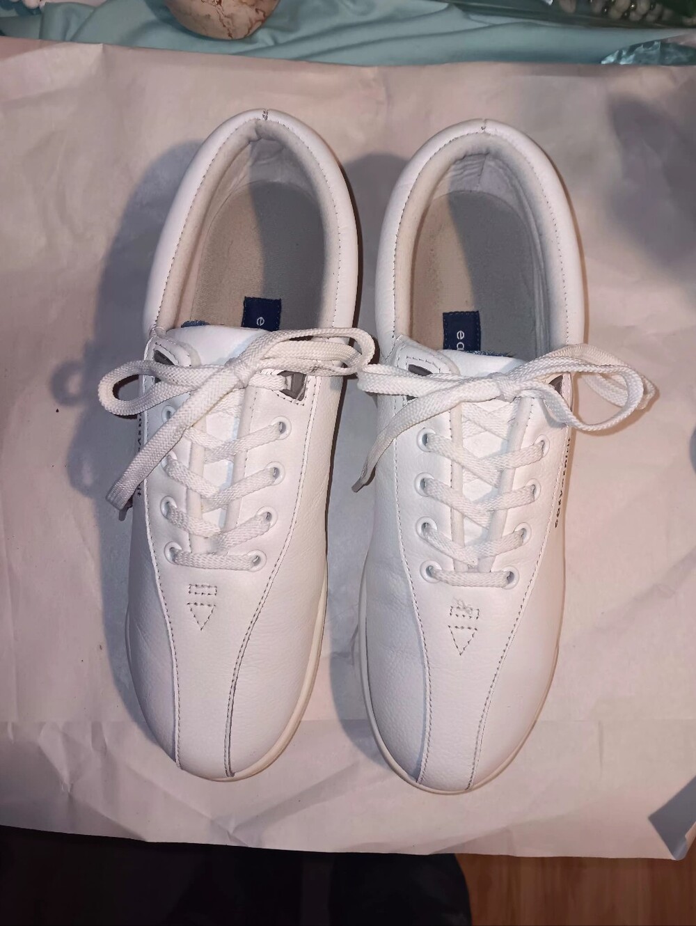 Easy Spirit White Leather Womens Sneakers Sz 9
